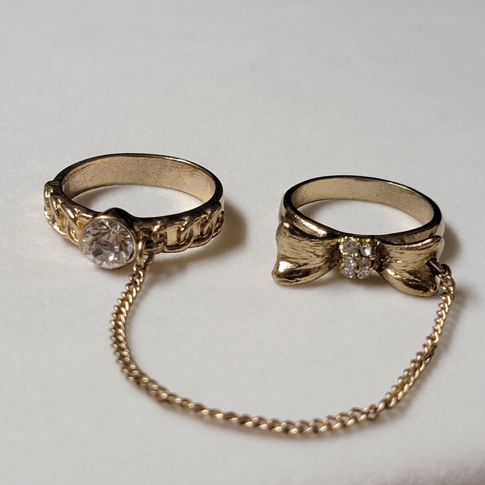 Double Ring Chain Bow and Rhinestone - Picture 4 of 11